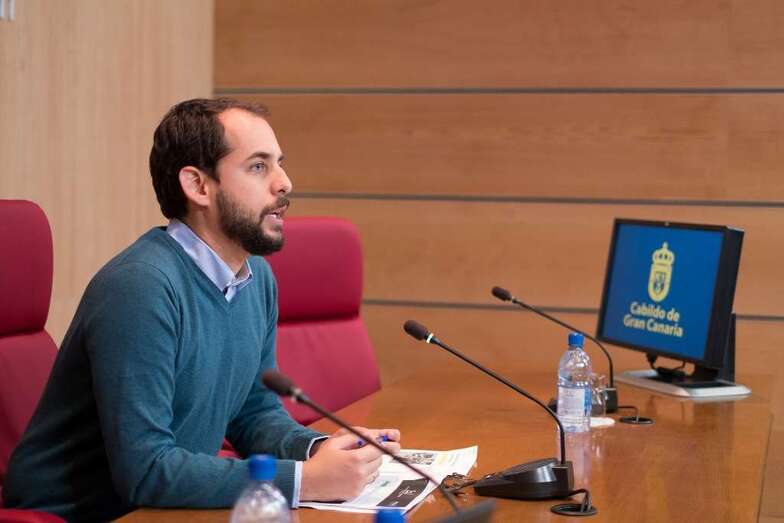 Miguel Montero, consejero de Educación del Cabildo grancanario, presentó la iniciativa (Foto TA)