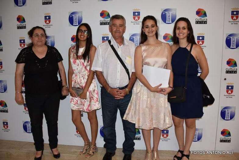 Una de las alumnas orladas (Foto Antonio Alí)