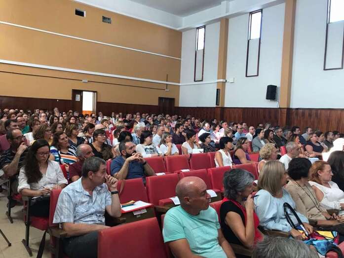 Asistentes al seminario (Foto TA)