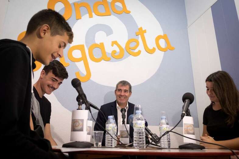 Momento de la entrevista al presidente en Onda Sagaseta (Foto TA)