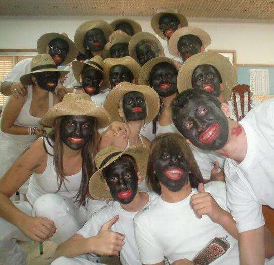 Grupo de alumnos que harán la representación (Foto TA)