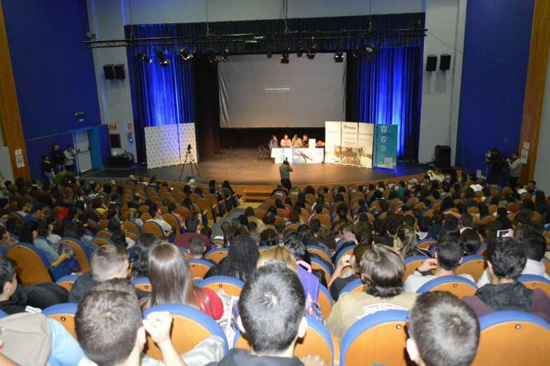 Imagen del encuentro celebrado este martes en el Centro Cívico de Carrizal (Foto TA)