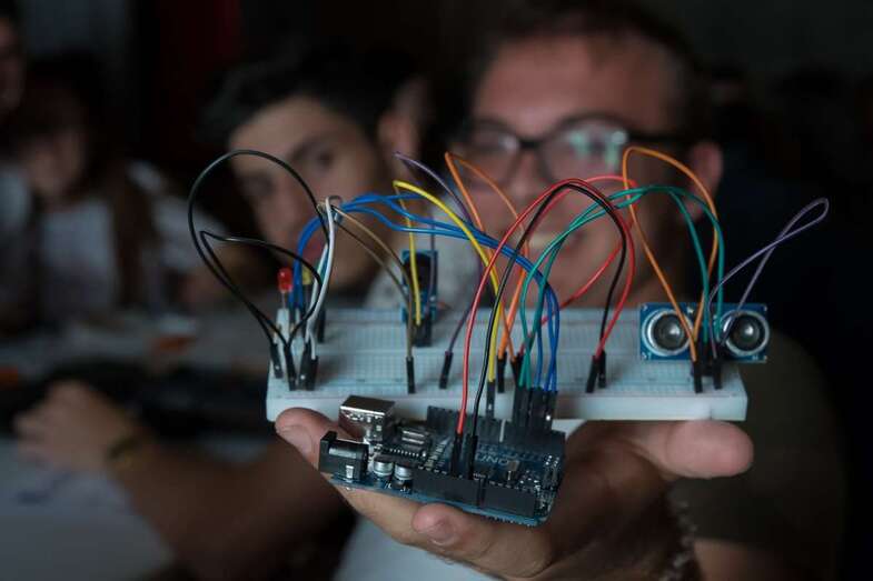 Los pequeños aprenderán a manejar robots o a programar aplicaciones (Foto TA)