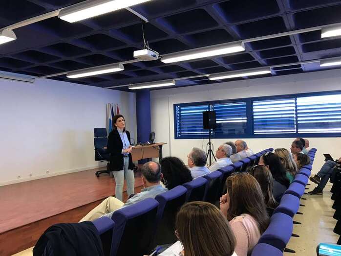 La reunión tuvo lugar en el salón de actos del CEP de Telde (Foto TA)