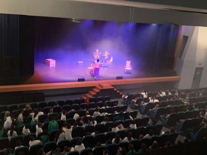 Imagen de la representación del espectáculo infantil (Foto TA)