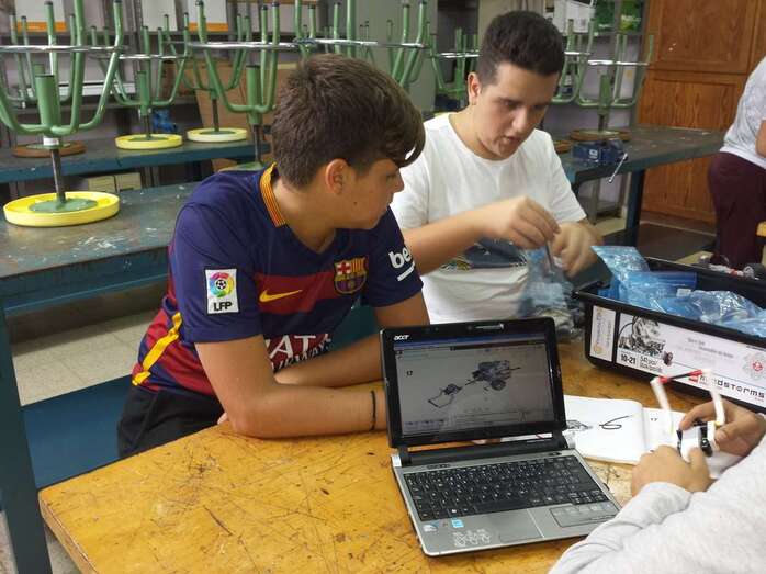 Alumnos de un centro de FP de Telde (Foto TA)