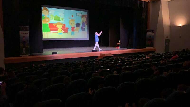 El Teatro Municipal Juan Ramón Jiménez acoge hasta el jueves varias sesiones de este espectáculo didáctico (Foto TA)
