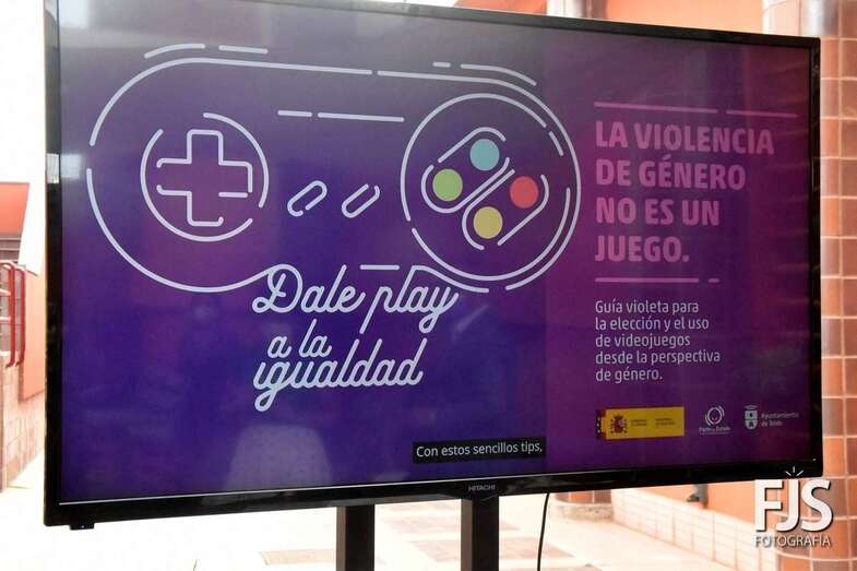 Cartel por la igualdad/TA.