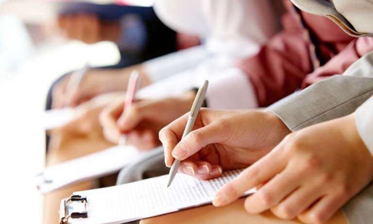 Encuesta (Foto Multimedia)