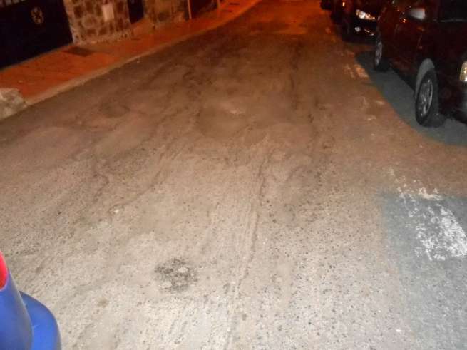 Baches en la calle Luis Aguiar Toledo