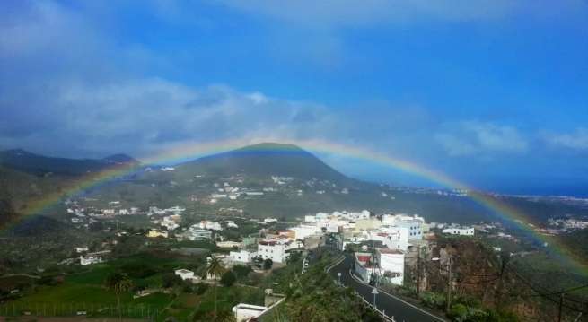 Arco iris captado por un vecino y lector de TELDEACTUALIDAD 