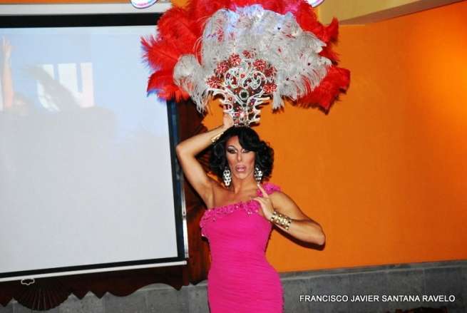 Momento del espectáculo de Artiles (Foto Francisco J. Santana)