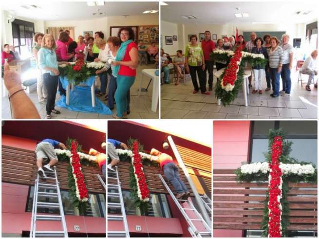 Secuencia de la elaboración de la Cruz de flores (Foto TA)