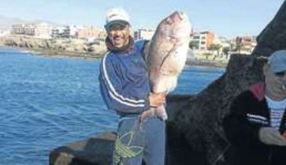 En la imagen, David Cabrera con su sama gigante (Foto TA)