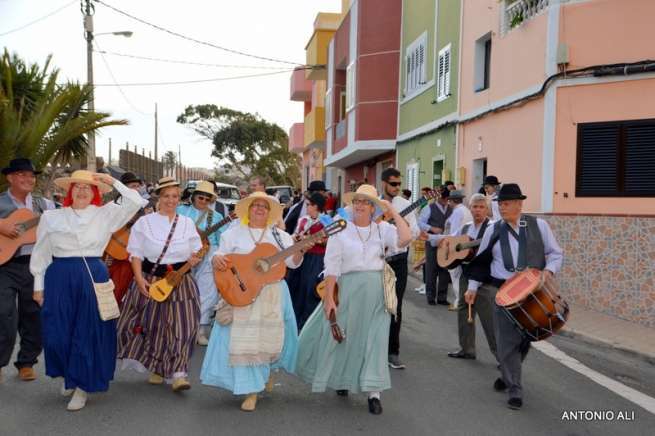 Momento de la romería (Foto Antonio Alí)