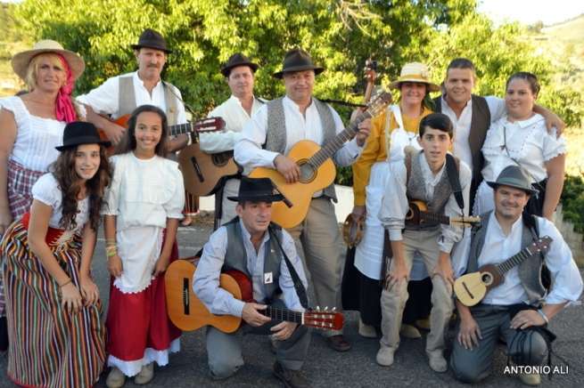 Participantes en la romería (Foto Antonio Alí