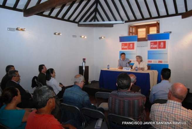 Momento de la charla (Foto Francisco Javier Santana)