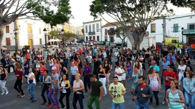 Momento de la maratón de baile (Foto TA)