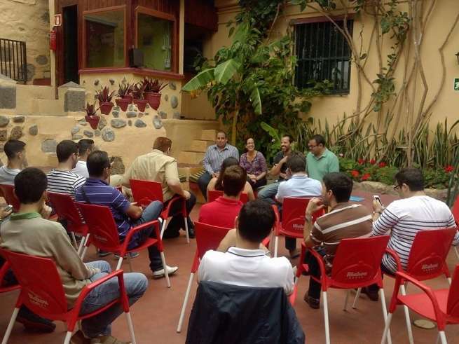 La reunión tuvo lugar este sábado en el Palacio Rocha (Foto TA)