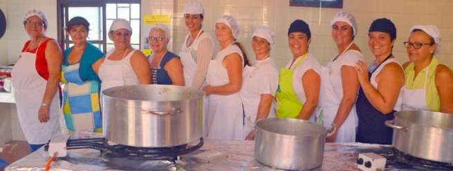 Participantes en el taller gastronómico dedicado al pescado blanco (Foto Antonio Alí)