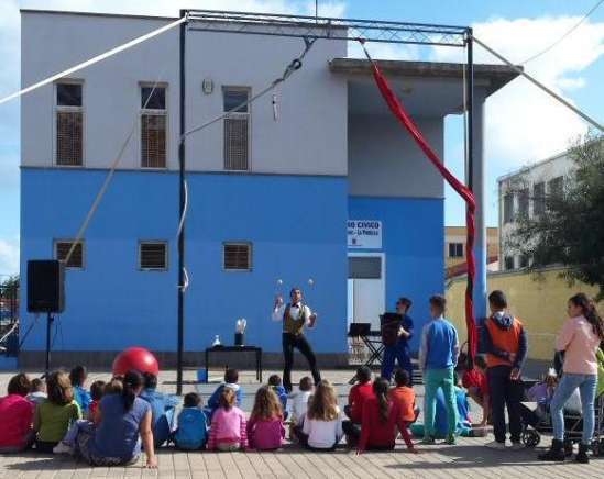 Momento del festivalito de este domingo en Las Remudas (Foto TA)