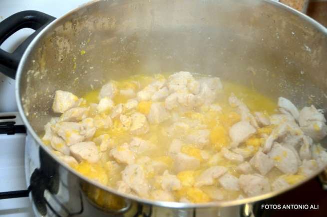 Preparación de uno de los platos (Foto Antonio Alí)