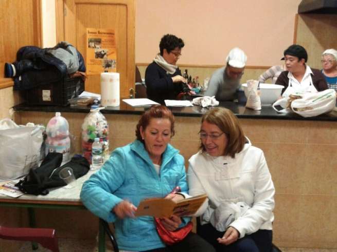 Momento del taller de Cocina de este miércoles (Foto TA)