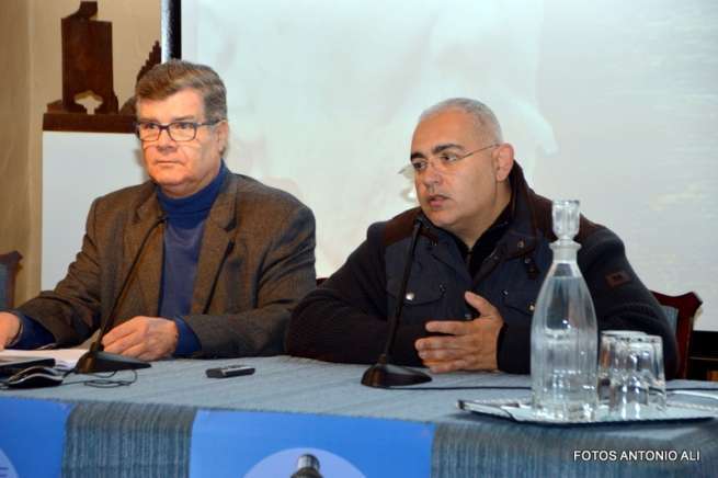 Antonio María González Padrón, junto al historiador Juan Ismael Santana (Foto Antonio Alí)