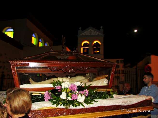 Imagen de la procesión del Santo Entierro de Lomo Magullo (Foto Daniel Rivero)