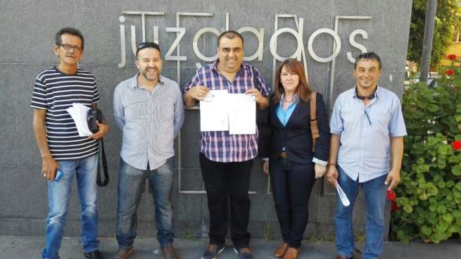 Pablo Rodríguez (c), candidato de Canarias decide, junto a otros miembros de la lista (Foto TA)