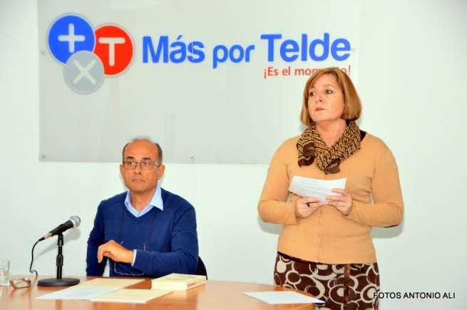 Momento del acto de este jueves por la noche (Foto Antonio Alí)