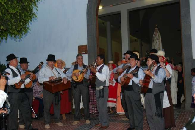 Imagen de la romería-ofrenda en honor de Nuestra Señora de Fátima, en El Calero (Foto TA)