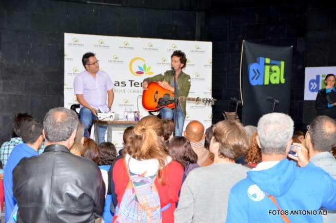 Momento del encuentro celebrado en el auditorio del CC Las Terrazas (Foto Antonio Alí)