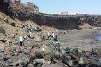 Limpieza realizada por los trabajadores de TUI en las calas de Palos y San Borondón (Foto TA)