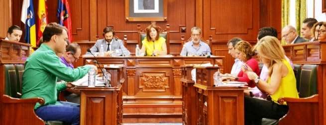 El amarillo resaltó este viernes en el Pleno de Telde (Foto TA)
