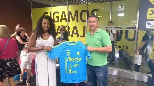 Yacaira Tejeda posa con Yubal Moreno (Foto CB Remudas IGC)