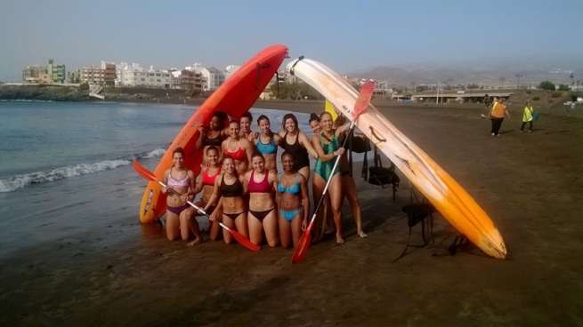 Sesión de kayak en Melenara (Foto TA)