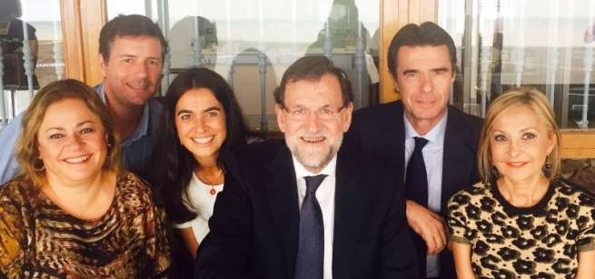 Mariano Rajoy, este mediodía junto a Mari Carmen Castellano (Foto TA)