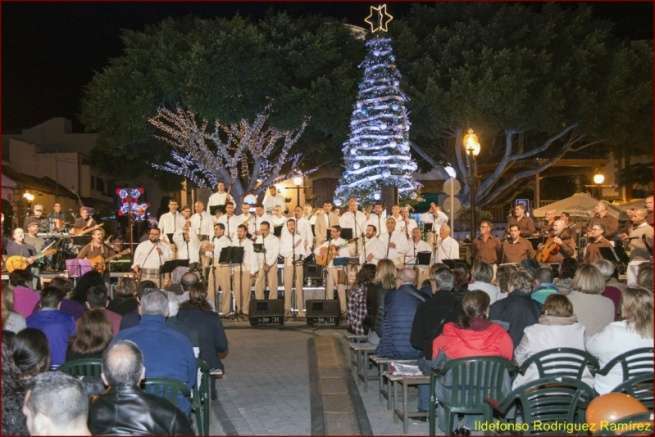El concierto tuvo lugar en el entorno de la plaza de Los Llanos (Foto Ildefonso Rodríguez)
