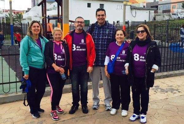 Los concejales Gregorio Viera y Diego Ojeda participaron en la caminata (Foto tA)