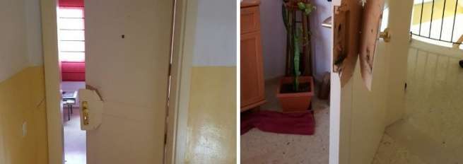 Estado en que quedó la puertas tras ser violentada por el joven autor del robo (Foto TA)