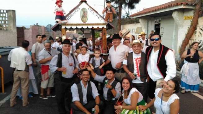 Grupo de participantes en la romería de este sábado (Foto TA)