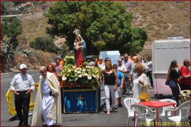 Momento de la procesión de este lunes en el Valle de San Roque (Foto Teldeenfiestas)