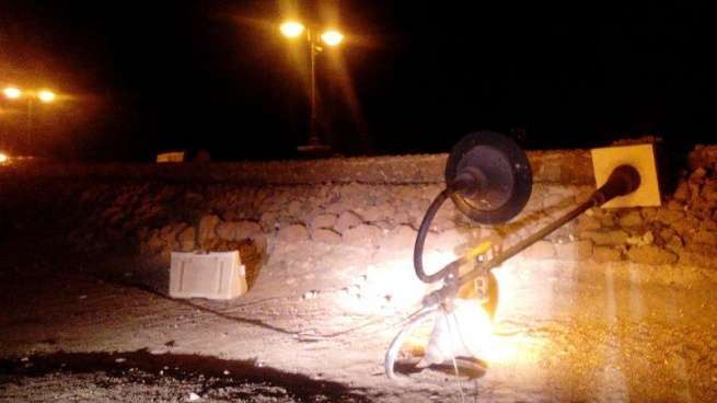 Imagen de la farola caída (Foto TA)