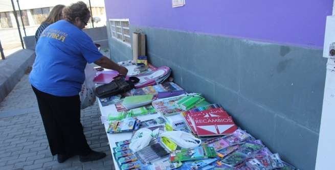 Recogida de material escolar organizada por Fedec (Foto TA)