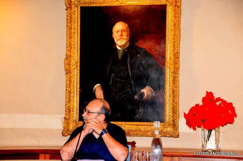 La charla corrió a cargo del  periodista y editor Jorge Liria (Foto Antonio Alí)