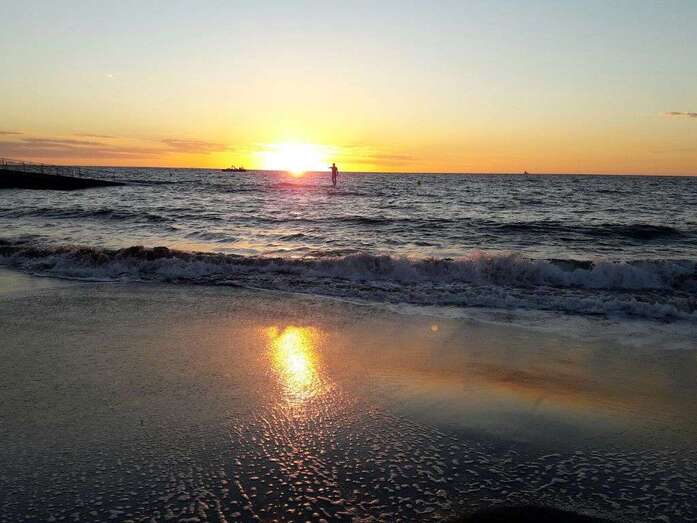 Amanecer en la costa de Melenara-Telde (Foto Gumersindo Hernández)