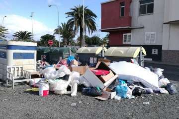 Basura amontonada en Marpequeña Alta y El Callejón del Castillo (Foto TA)