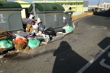 Basura amontonada en Marpequeña Alta y El Callejón del Castillo (Foto TA)