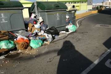Basura amontonada en Marpequeña Alta y El Callejón del Castillo (Foto TA)